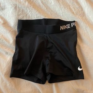 Nike pro 3” shorts